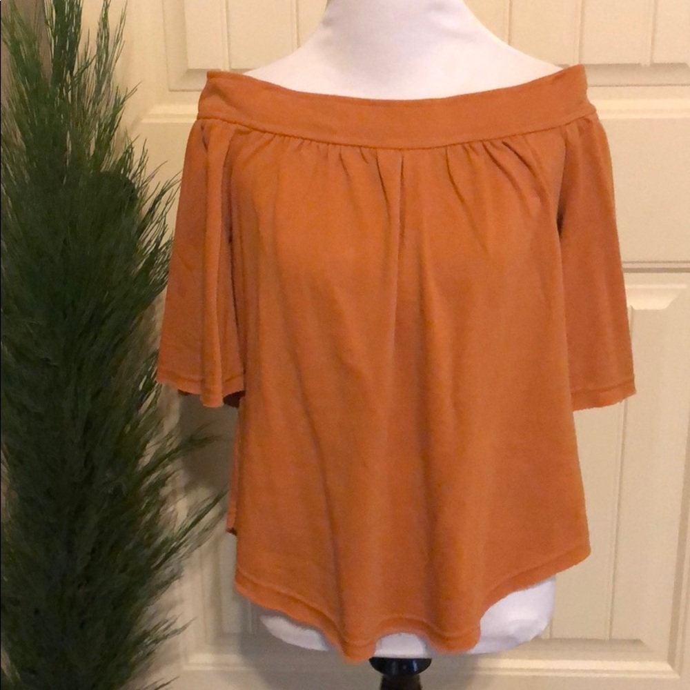 Elodie off shoulder top sz M
